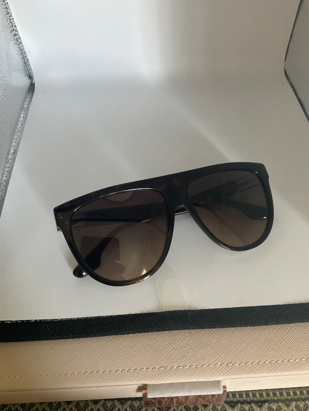 VICTORIA BECKHAM SUNGLASSES - DARK HAVANA - Picture 3 of 8